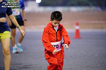 BINH DUONG NEW CITY HALF MARATHON 2024 - Ảnh #1725824