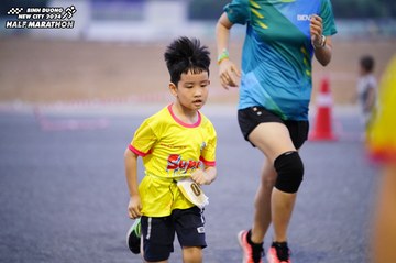 BINH DUONG NEW CITY HALF MARATHON 2024 - Ảnh #1725350