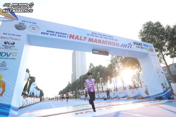 BINH DUONG NEW CITY HALF MARATHON 2024 - Ảnh #1819779
