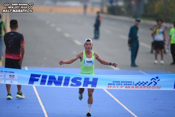 BINH DUONG NEW CITY HALF MARATHON 2024 - Ảnh #1738604