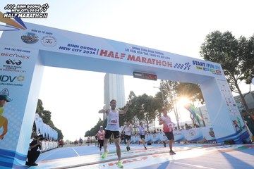 BINH DUONG NEW CITY HALF MARATHON 2024 - Ảnh #1820244
