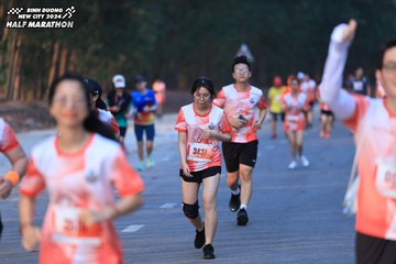 BINH DUONG NEW CITY HALF MARATHON 2024 - Ảnh #1771931