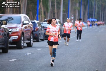 BINH DUONG NEW CITY HALF MARATHON 2024 - Ảnh #1756196