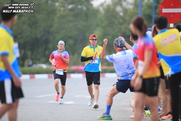 BINH DUONG NEW CITY HALF MARATHON 2024 - Ảnh #1736960