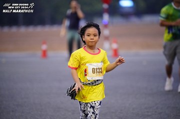 BINH DUONG NEW CITY HALF MARATHON 2024 - Ảnh #1725865