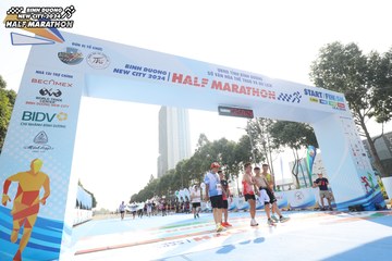 BINH DUONG NEW CITY HALF MARATHON 2024 - Ảnh #1818963