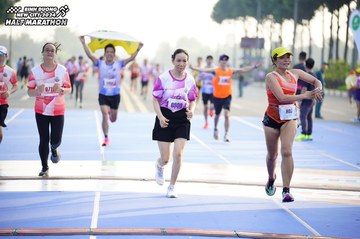 BINH DUONG NEW CITY HALF MARATHON 2024 - Ảnh #1762134