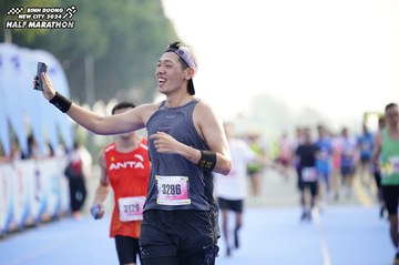 BINH DUONG NEW CITY HALF MARATHON 2024 - Ảnh #1759946