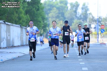 BINH DUONG NEW CITY HALF MARATHON 2024 - Ảnh #1768208