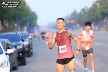 BINH DUONG NEW CITY HALF MARATHON 2024 - Ảnh #1739906