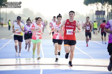 BINH DUONG NEW CITY HALF MARATHON 2024 - Ảnh #1762532