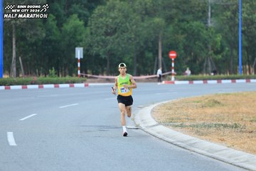 BINH DUONG NEW CITY HALF MARATHON 2024 - Ảnh #1734916