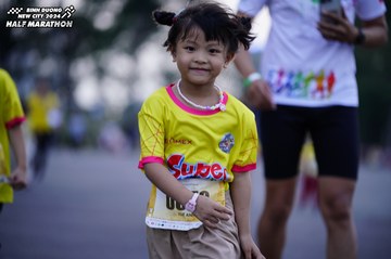 BINH DUONG NEW CITY HALF MARATHON 2024 - Ảnh #1724810