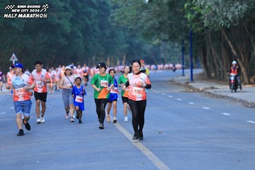 BINH DUONG NEW CITY HALF MARATHON 2024 - Ảnh #1772364