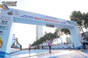 BINH DUONG NEW CITY HALF MARATHON 2024 - Ảnh #1821023