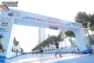 BINH DUONG NEW CITY HALF MARATHON 2024 - Ảnh #1822351