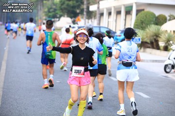 BINH DUONG NEW CITY HALF MARATHON 2024 - Ảnh #1755489