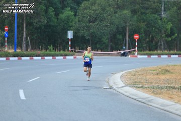 BINH DUONG NEW CITY HALF MARATHON 2024 - Ảnh #1734981