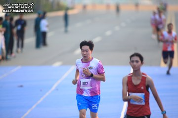BINH DUONG NEW CITY HALF MARATHON 2024 - Ảnh #1740870