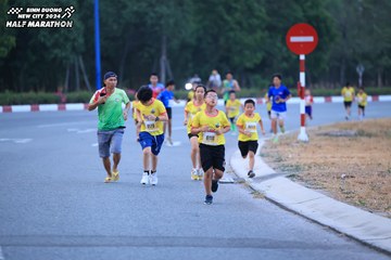 BINH DUONG NEW CITY HALF MARATHON 2024 - Ảnh #1726168