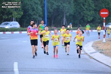 BINH DUONG NEW CITY HALF MARATHON 2024 - Ảnh #1726309