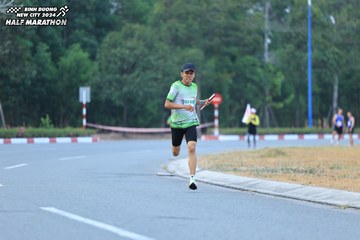 BINH DUONG NEW CITY HALF MARATHON 2024 - Ảnh #1735851