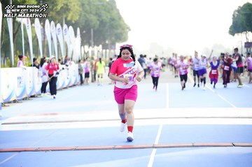 BINH DUONG NEW CITY HALF MARATHON 2024 - Ảnh #1761128