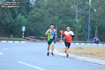 BINH DUONG NEW CITY HALF MARATHON 2024 - Ảnh #1736031