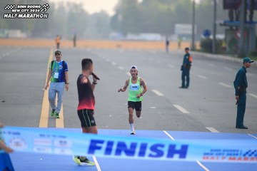 BINH DUONG NEW CITY HALF MARATHON 2024 - Ảnh #1738572