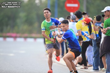 BINH DUONG NEW CITY HALF MARATHON 2024 - Ảnh #1736459