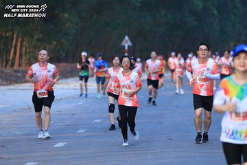 BINH DUONG NEW CITY HALF MARATHON 2024 - Ảnh #1771892