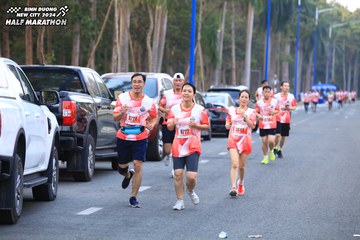 BINH DUONG NEW CITY HALF MARATHON 2024 - Ảnh #1756345