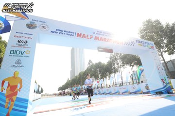 BINH DUONG NEW CITY HALF MARATHON 2024 - Ảnh #1819029