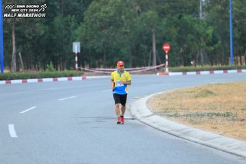 BINH DUONG NEW CITY HALF MARATHON 2024 - Ảnh #1735331