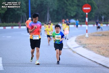 BINH DUONG NEW CITY HALF MARATHON 2024 - Ảnh #1726420