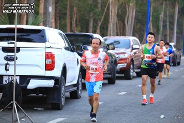 BINH DUONG NEW CITY HALF MARATHON 2024 - Ảnh #1756301