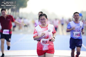 BINH DUONG NEW CITY HALF MARATHON 2024 - Ảnh #1763725