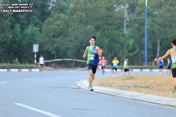 BINH DUONG NEW CITY HALF MARATHON 2024 - Ảnh #1735721