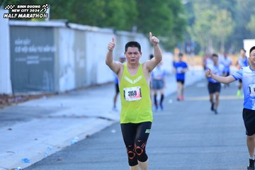 BINH DUONG NEW CITY HALF MARATHON 2024 - Ảnh #1770376