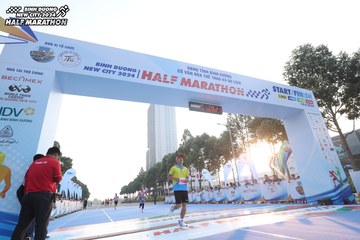 BINH DUONG NEW CITY HALF MARATHON 2024 - Ảnh #1819487