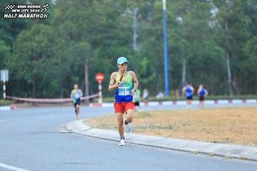 BINH DUONG NEW CITY HALF MARATHON 2024 - Ảnh #1735660