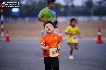 BINH DUONG NEW CITY HALF MARATHON 2024 - Ảnh #1725755