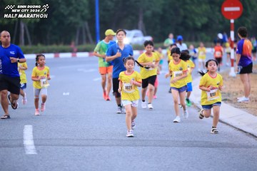 BINH DUONG NEW CITY HALF MARATHON 2024 - Ảnh #1726649