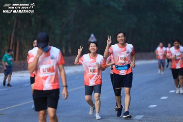 BINH DUONG NEW CITY HALF MARATHON 2024 - Ảnh #1750418