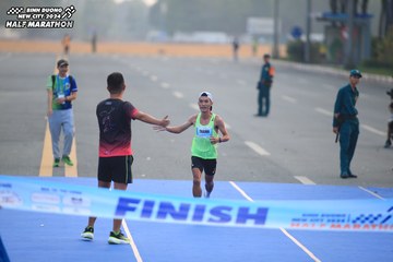 BINH DUONG NEW CITY HALF MARATHON 2024 - Ảnh #1738583