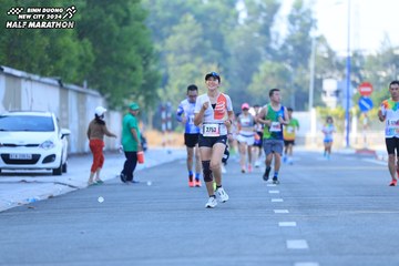 BINH DUONG NEW CITY HALF MARATHON 2024 - Ảnh #1766571