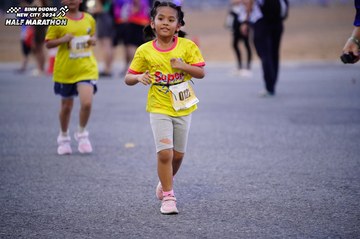 BINH DUONG NEW CITY HALF MARATHON 2024 - Ảnh #1725458