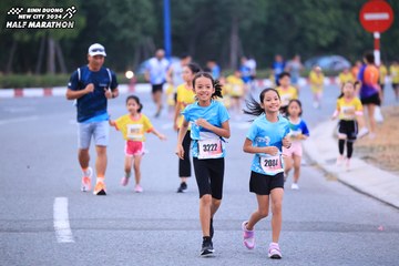 BINH DUONG NEW CITY HALF MARATHON 2024 - Ảnh #1726818
