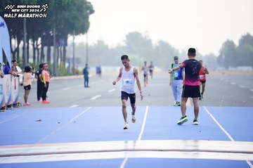 BINH DUONG NEW CITY HALF MARATHON 2024 - Ảnh #1772677