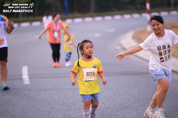 BINH DUONG NEW CITY HALF MARATHON 2024 - Ảnh #1727228